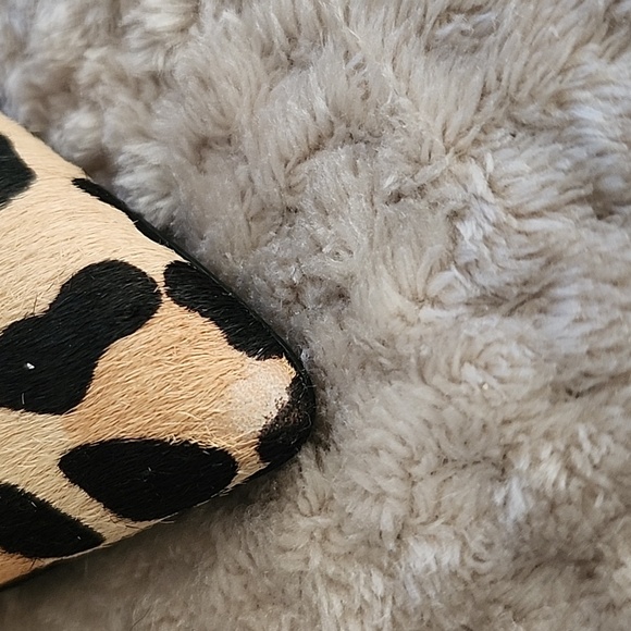 Calvin Klein Cheetah Print Heels Size 5.5 - Picture 6 of 7